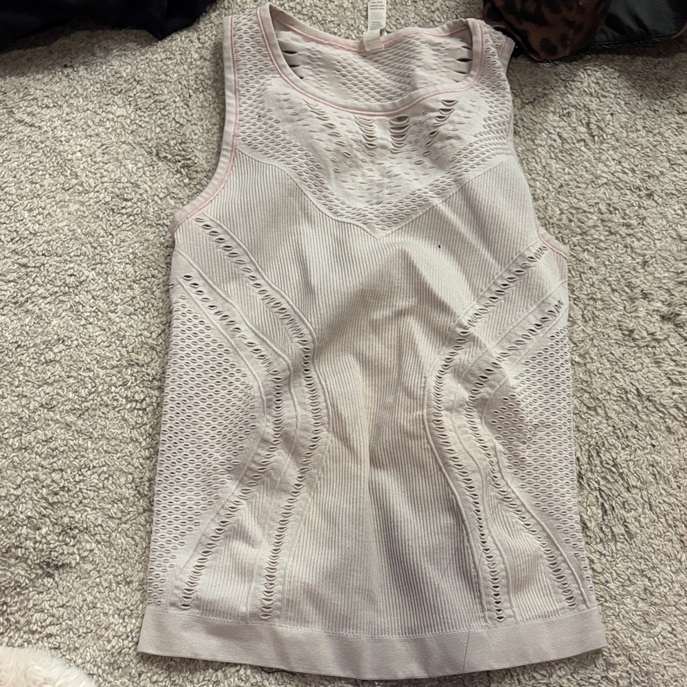 ALO Yoga Textured Tank Top - Light Pink